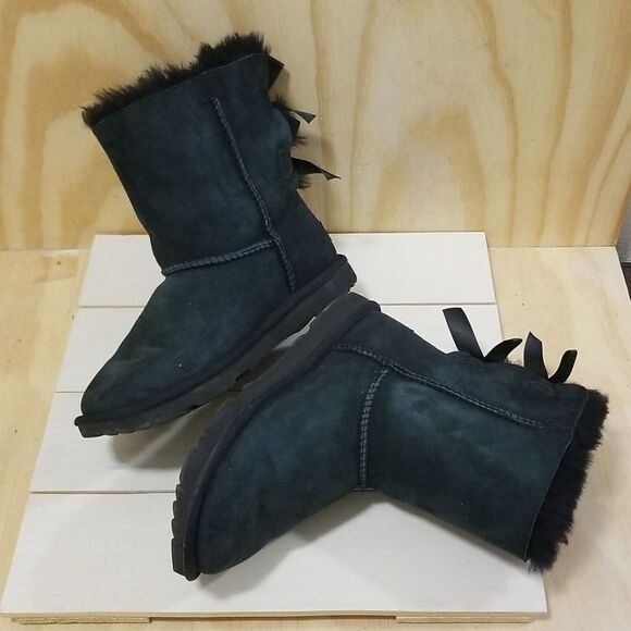 UGG Women/ Girls CLASSIC HERITAGE BOW Boot sz 4 Green Suede - Picture 5 of 7